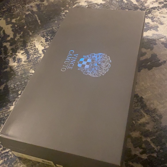 Brand new Vince Camito brown leather boots in size 9.5! - Picture 5 of 6